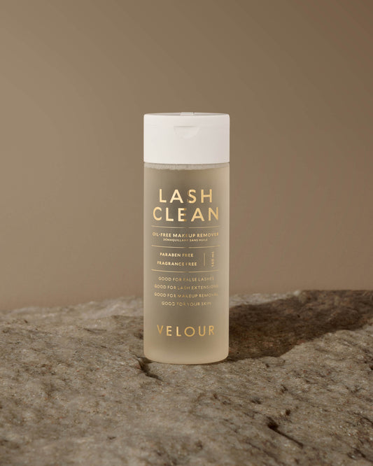How to Clean False Eyelashes