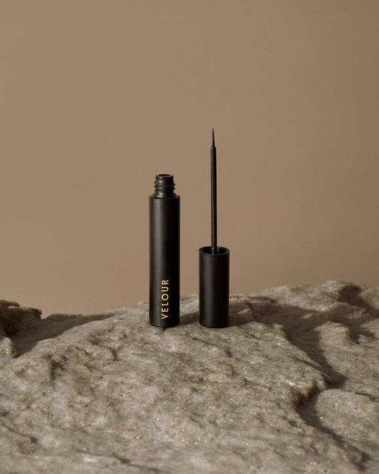 Lash Adhesive Black